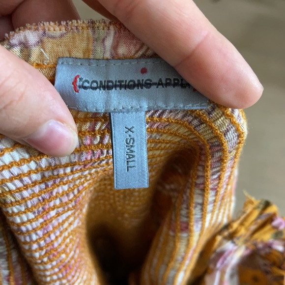 Anthropologie smocked Sweetheart Blouse Yellow Motif (consistently Apply) - Picture 9 of 15